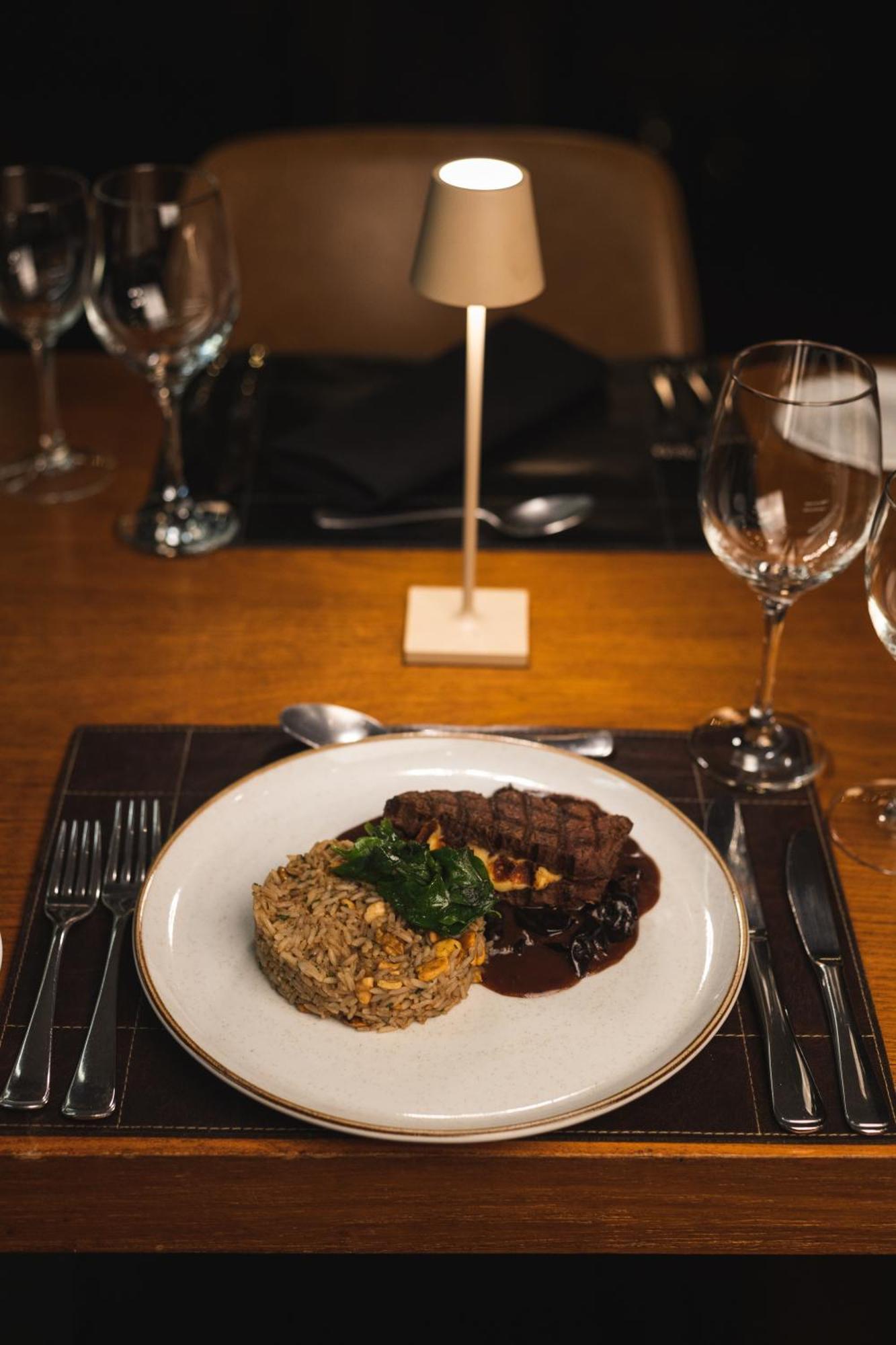 Ouro Minas Hotel Belo Horizonte, Dolce By Wyndham Extérieur photo A plate of food